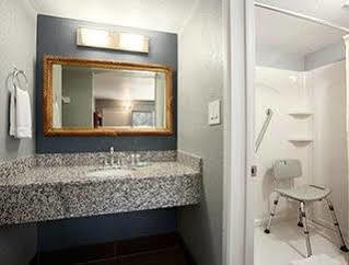 Travelodge By Wyndham Flagstaff Near I-40 Ngoại thất bức ảnh